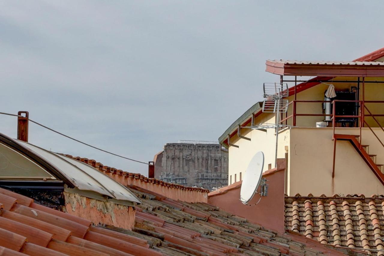 Colosseo Apt Laterano 85 - Home And More Roma Exterior foto