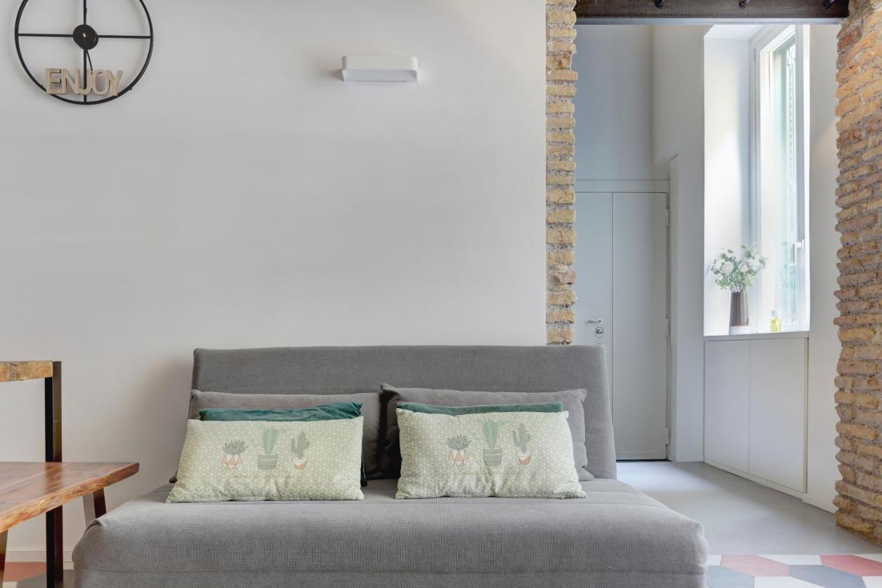 Colosseo Apt Laterano 85 - Home And More Roma Exterior foto